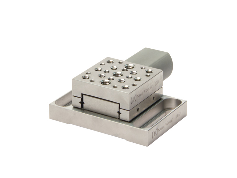 0.5 in. Travel Vacuum Compatible Crossed Roller Bearing Linear Stages