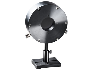 Long Pulse 5000 W Noncontaminating Water-Cooled Thermopile Sensor with Ø50 mm Aperture